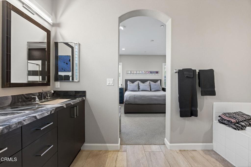 MLS #V1-33581 image #29