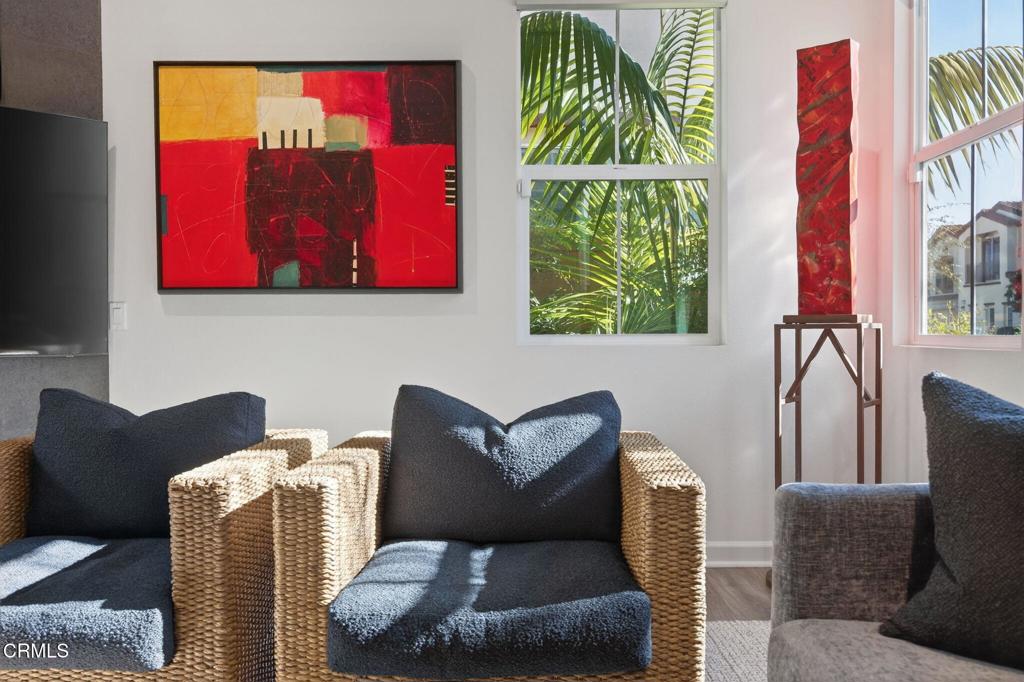 MLS #V1-33581 image #8