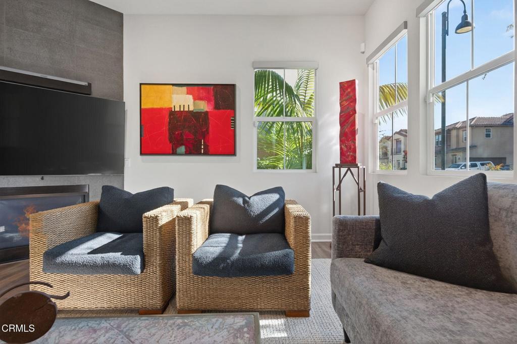 MLS #V1-33581 image #9