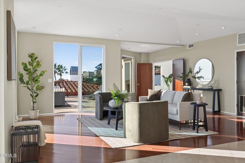 MLS #V1-33588 image #17