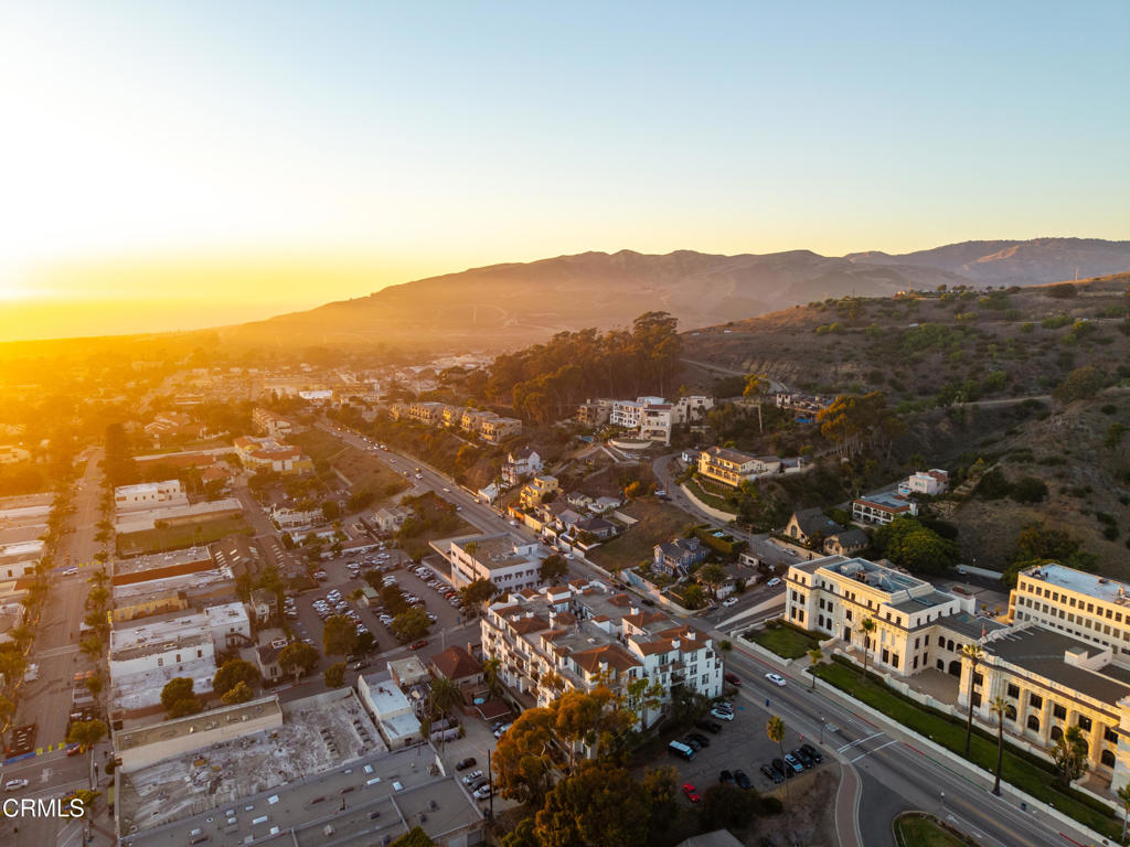 MLS #V1-33588 image #7