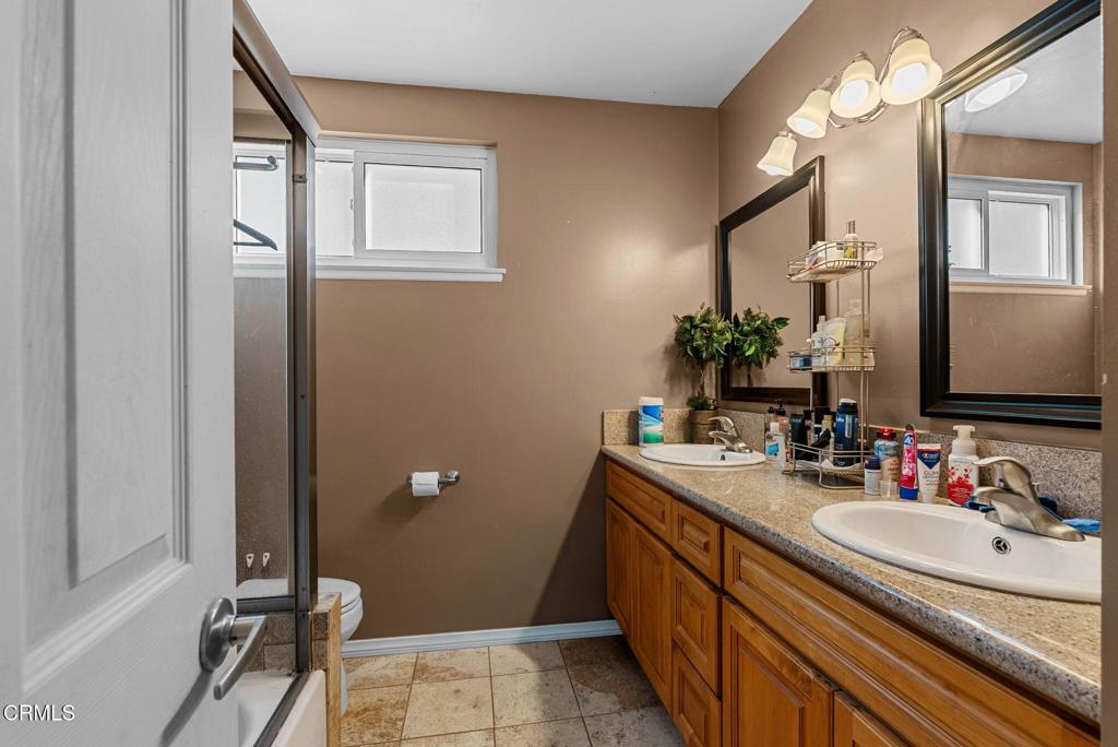 MLS #V1-33589 image #24