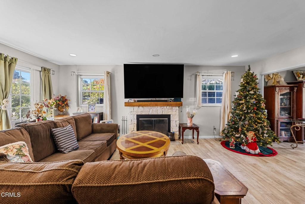 MLS #V1-33589 image #7