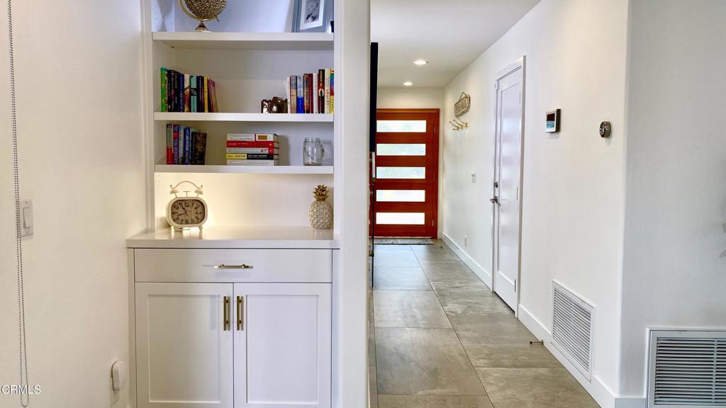 MLS #V1-33590 image #15