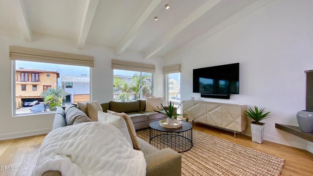 MLS #V1-33590 image #40