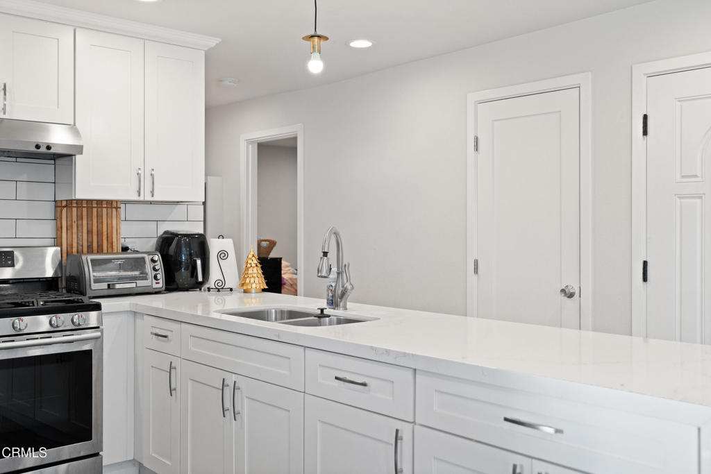 MLS #V1-33591 image #8