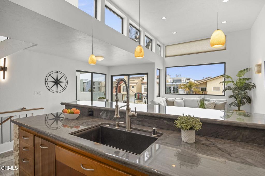 MLS #V1-33592 image #12