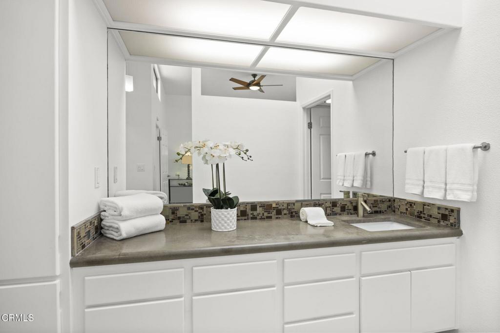 MLS #V1-33592 image #18