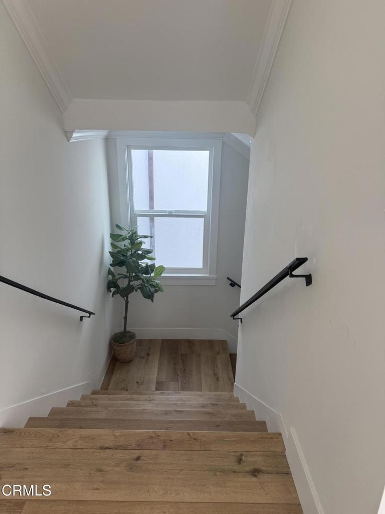 MLS #V1-33593 image #10