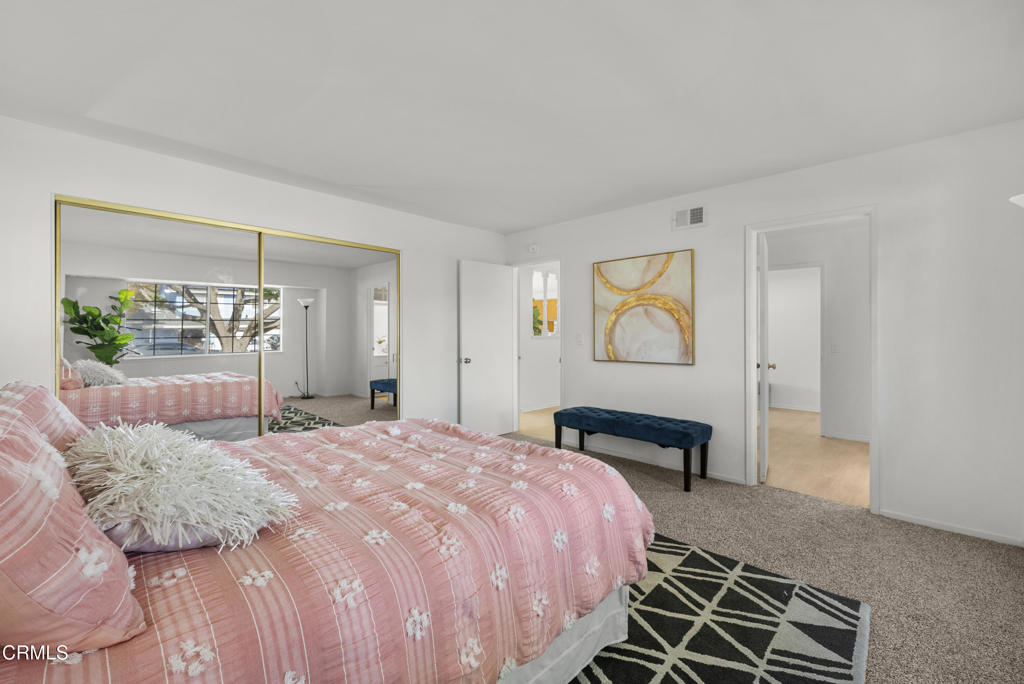 MLS #V1-33594 image #19