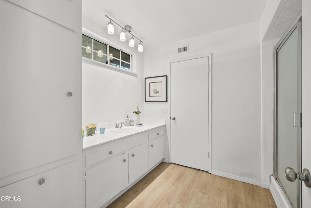 MLS #V1-33594 image #21