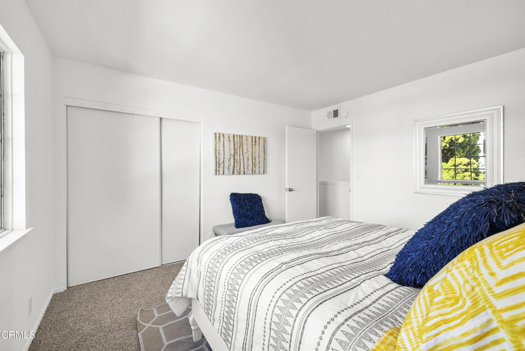 MLS #V1-33594 image #24