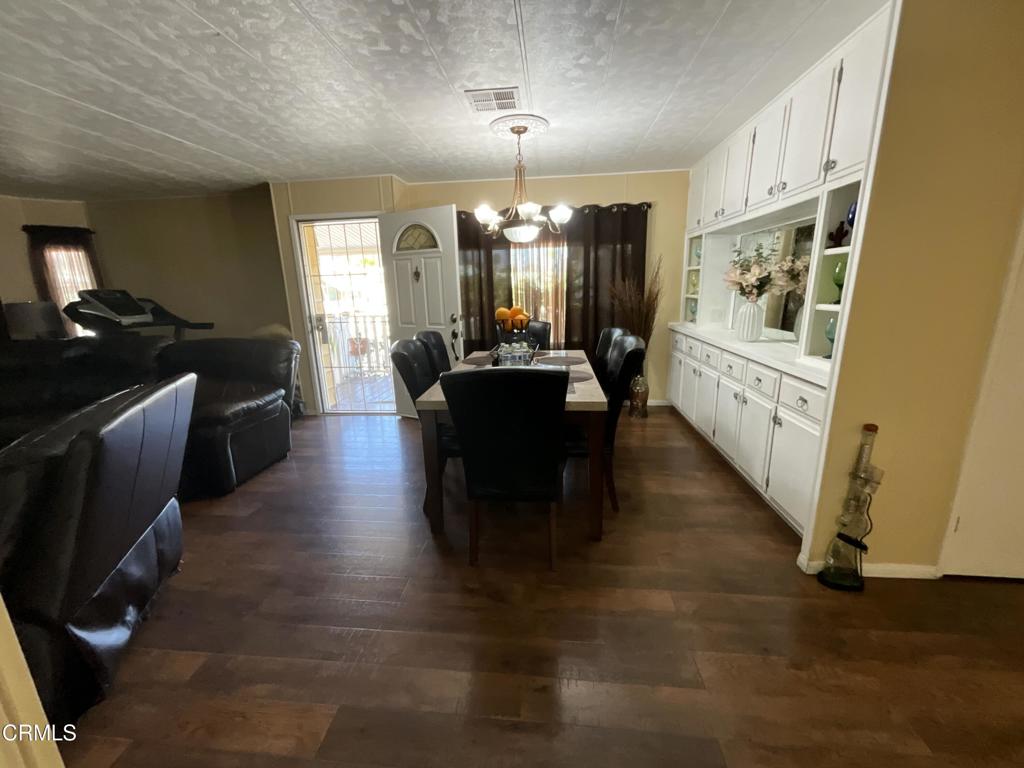 MLS #V1-33599 image #11