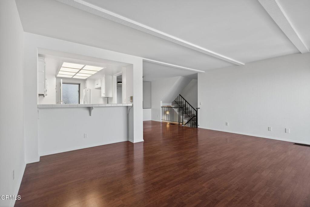 MLS #V1-33604 image #10