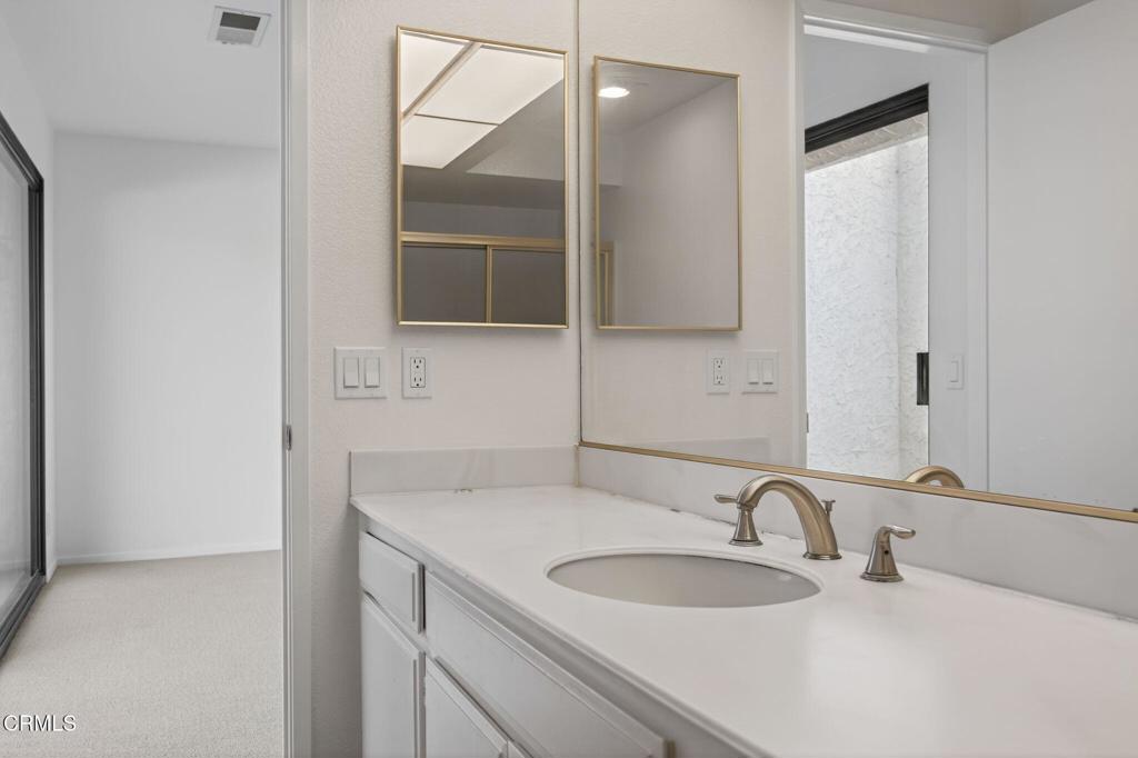 MLS #V1-33604 image #38