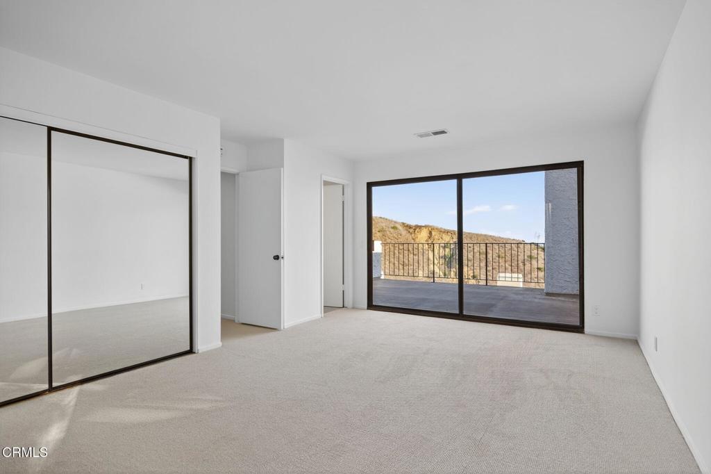 MLS #V1-33604 image #42