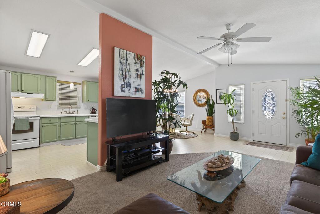 MLS #V1-33605 image #11