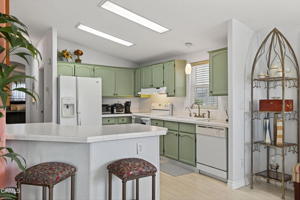 MLS #V1-33605 image #12