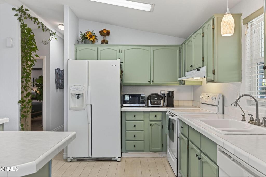 MLS #V1-33605 image #13