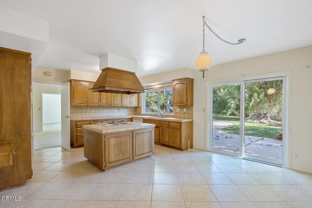 MLS #V1-33606 image #19