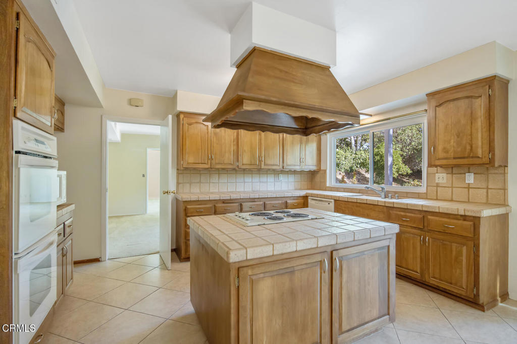 MLS #V1-33606 image #20