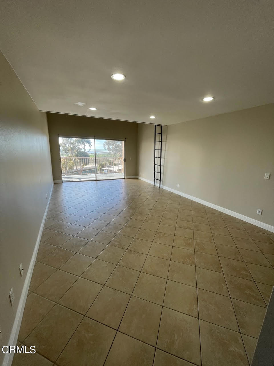 MLS #V1-33608 image #2