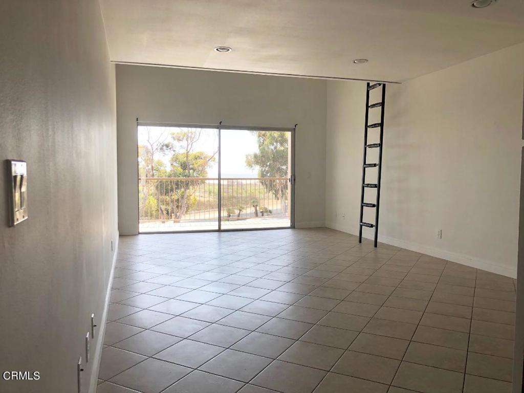 MLS #V1-33608 image #3