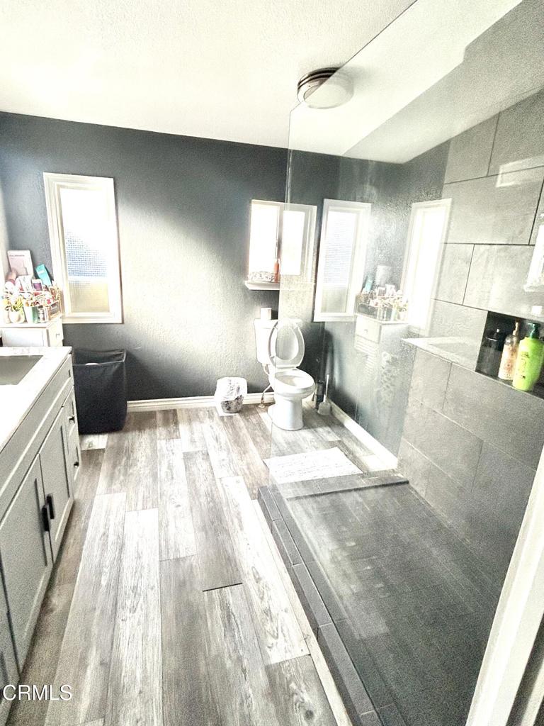 MLS #V1-33615 image #11