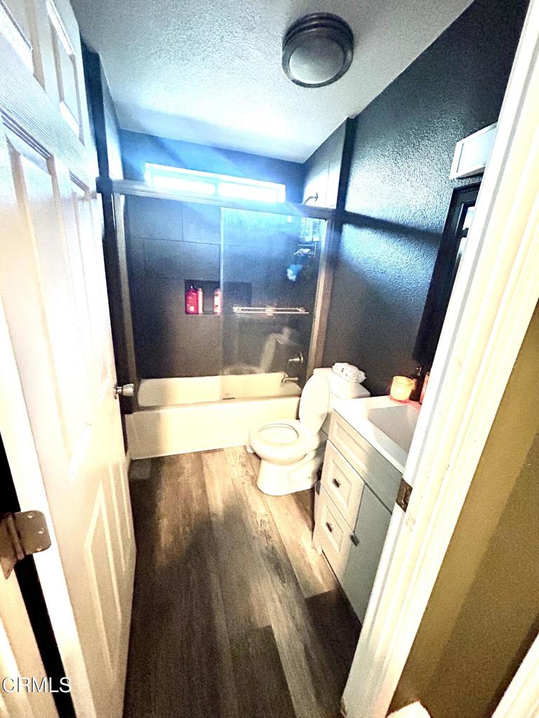 MLS #V1-33615 image #9