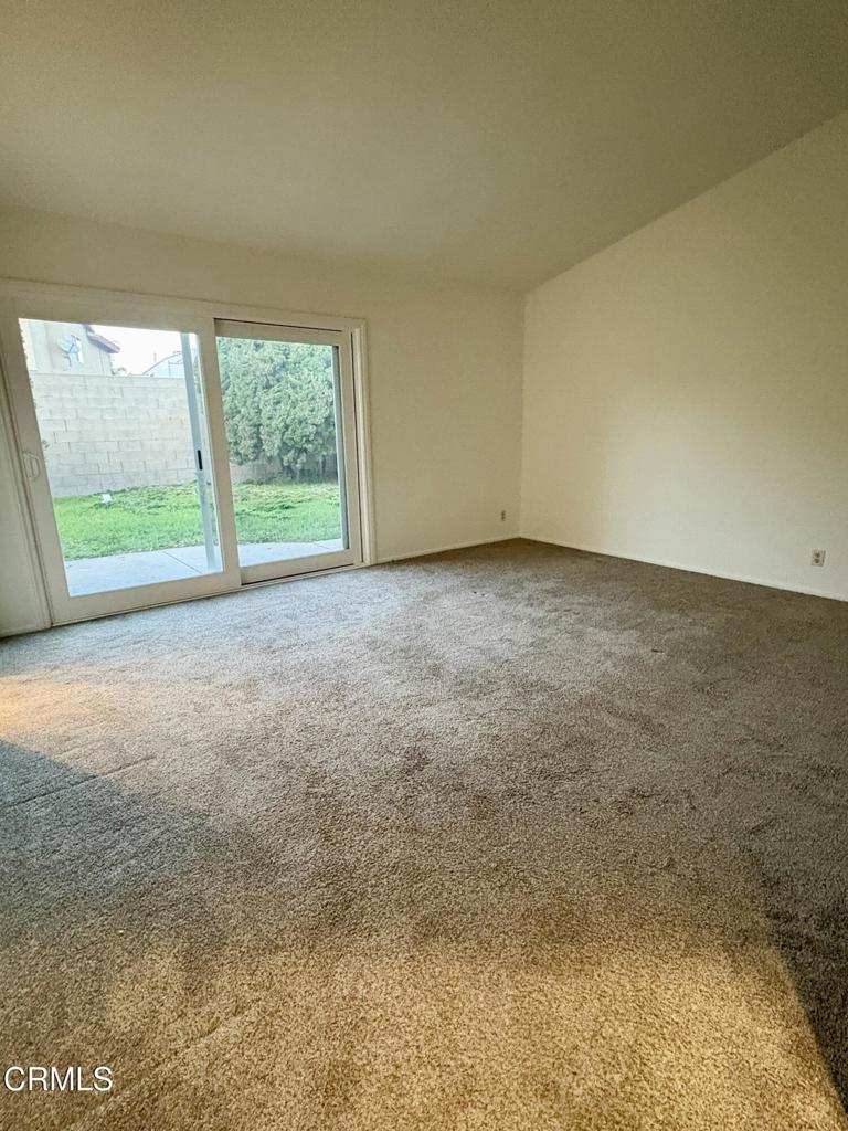 MLS #V1-33617 image #10