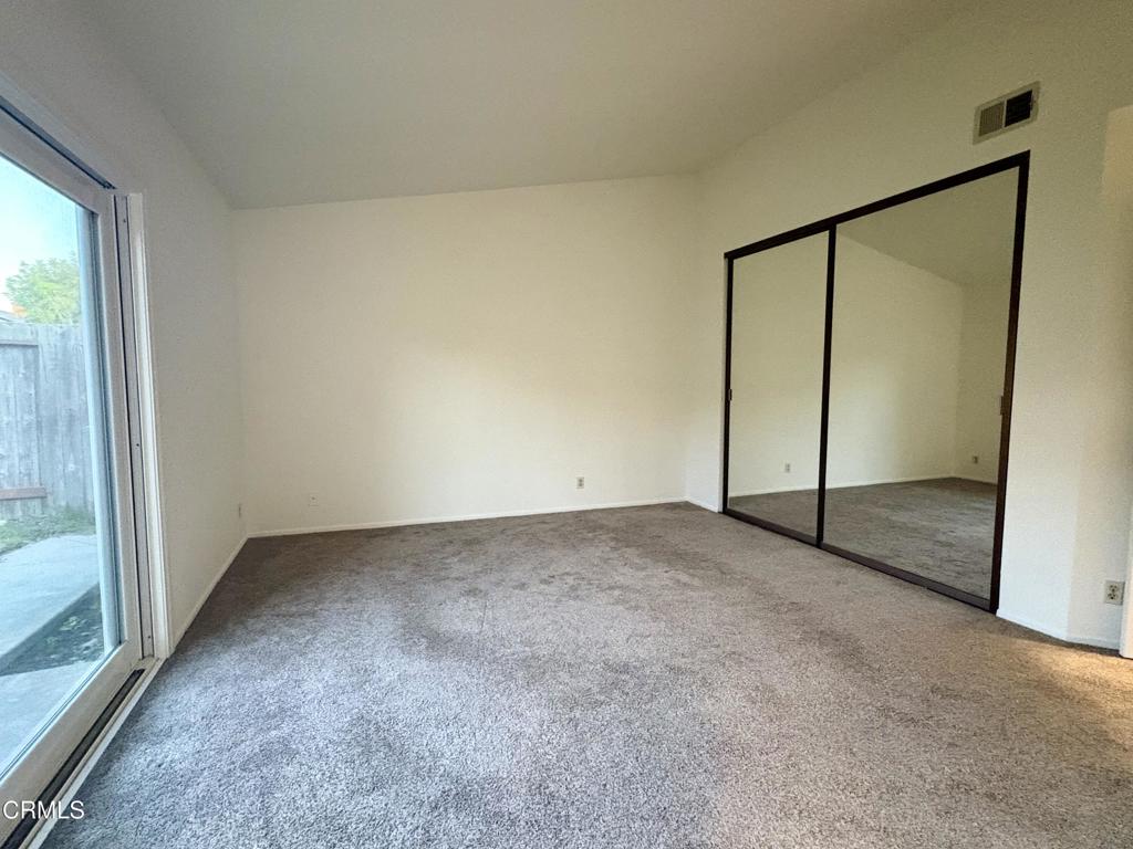 MLS #V1-33617 image #11