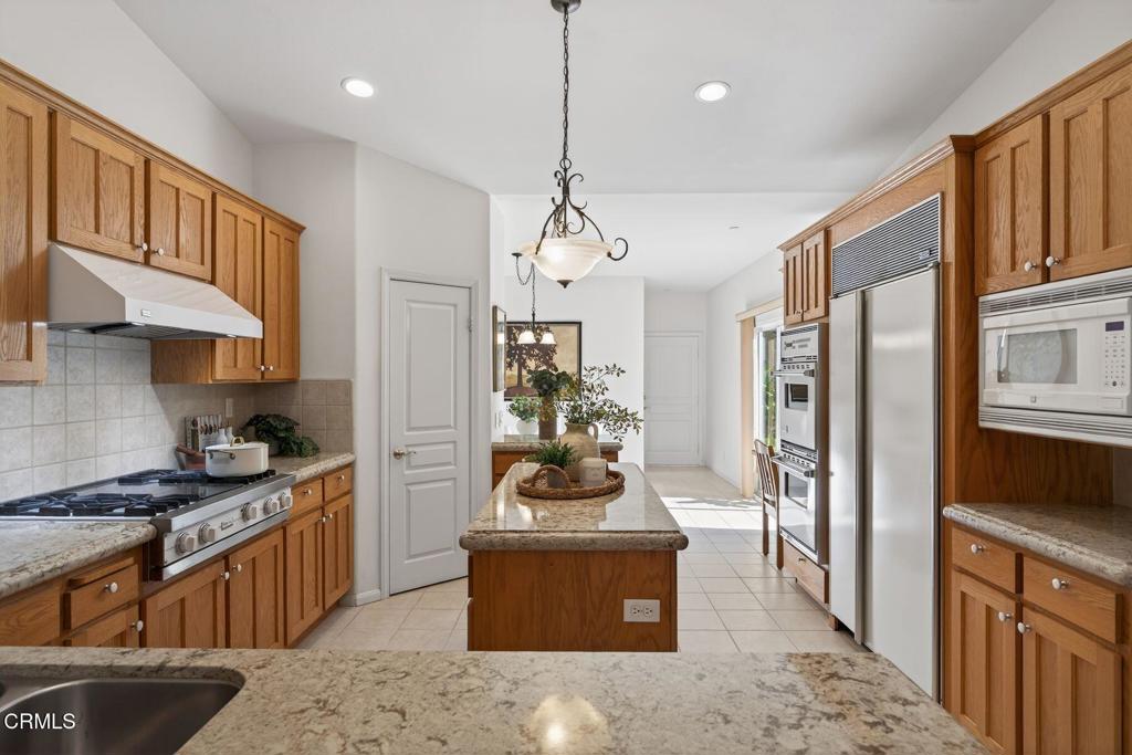 MLS #V1-33618 image #13