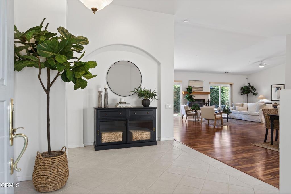 MLS #V1-33618 image #4