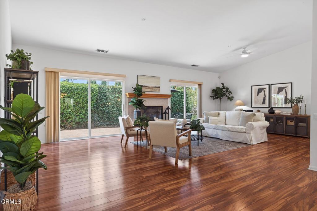 MLS #V1-33618 image #7