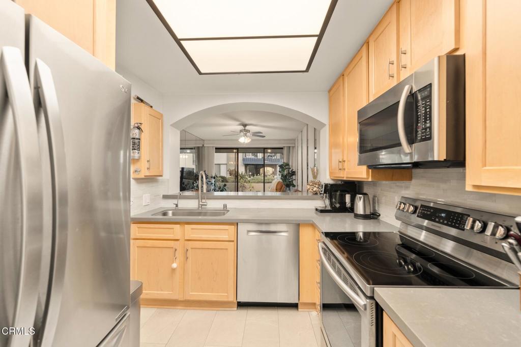 MLS #V1-33619 image #13