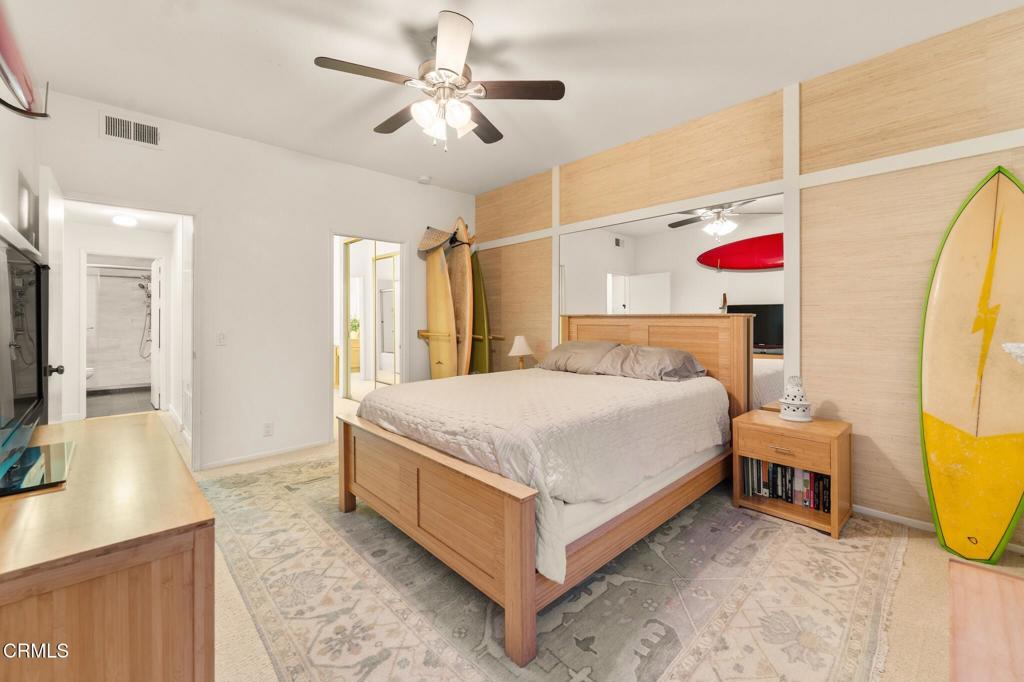 MLS #V1-33619 image #25