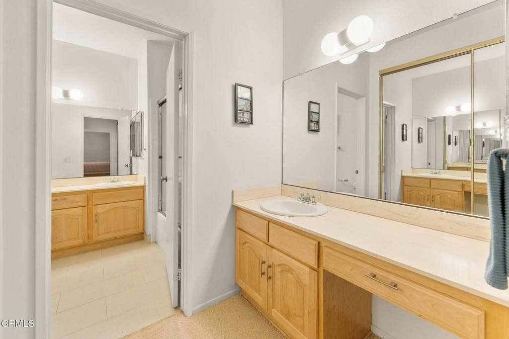 MLS #V1-33619 image #28