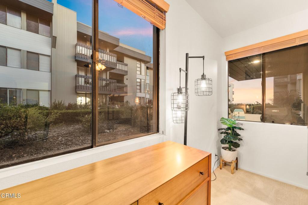 MLS #V1-33619 image #33