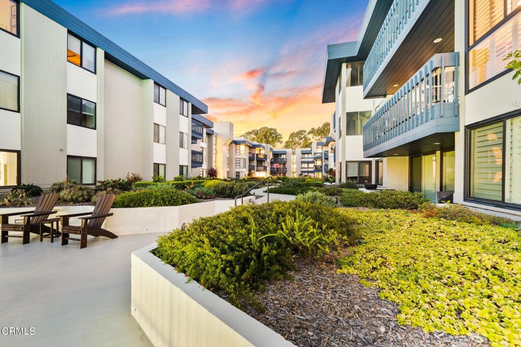 MLS #V1-33619 image #46