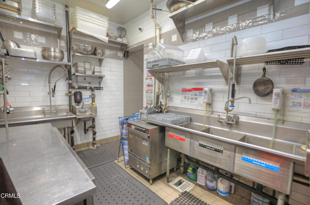 MLS #V1-33622 image #8