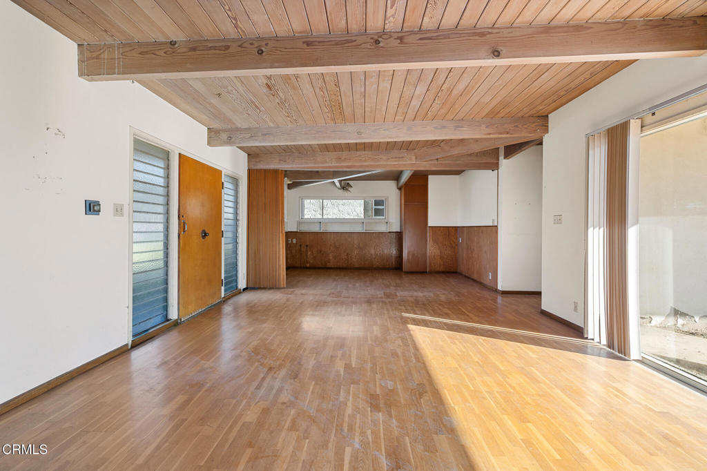 MLS #V1-33624 image #2