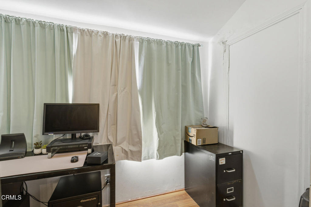 MLS #V1-33627 image #11