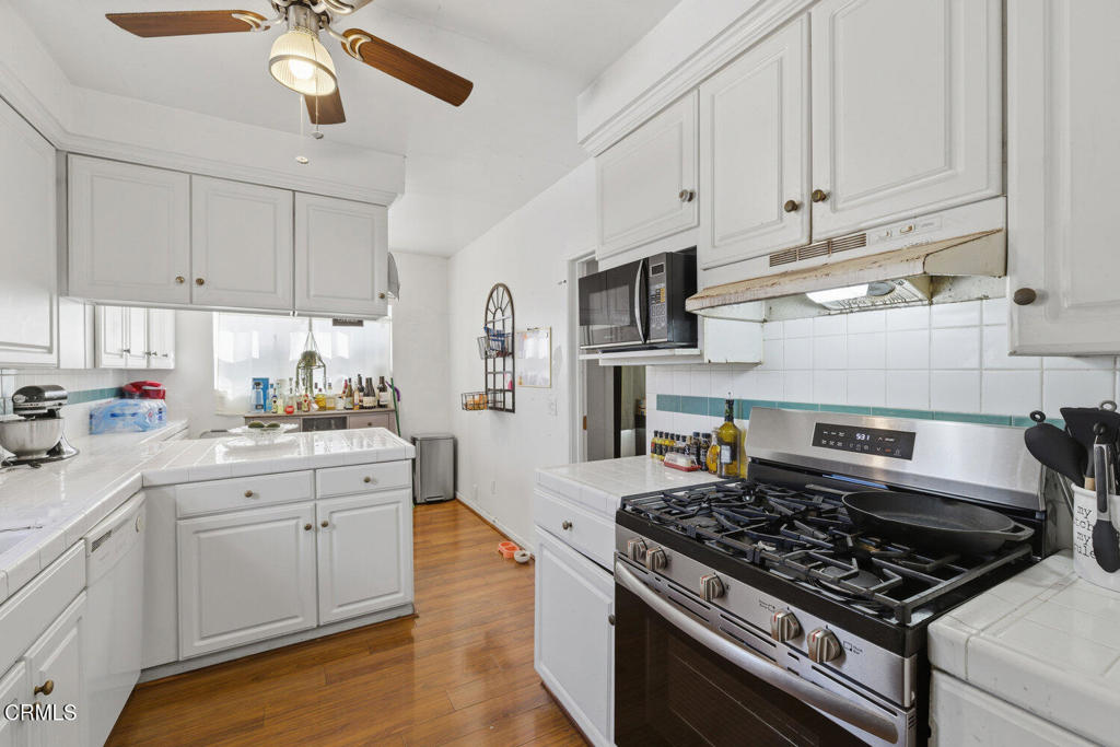 MLS #V1-33627 image #5