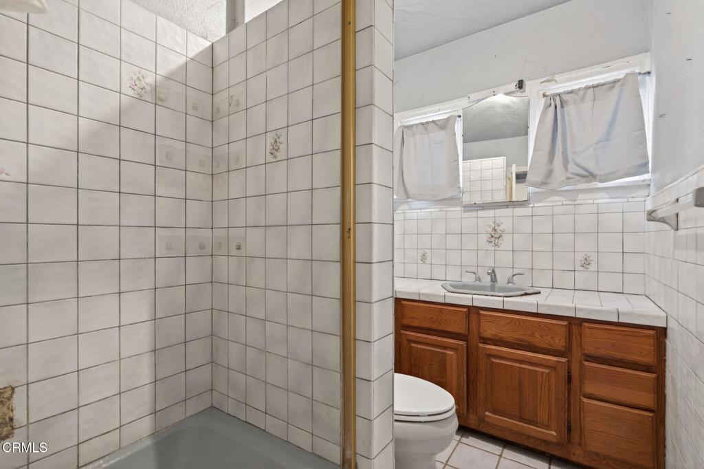 MLS #V1-33631 image #8