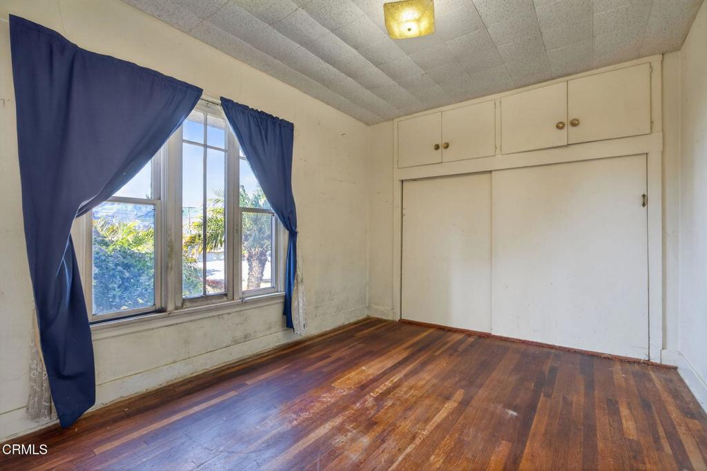 MLS #V1-33631 image #9