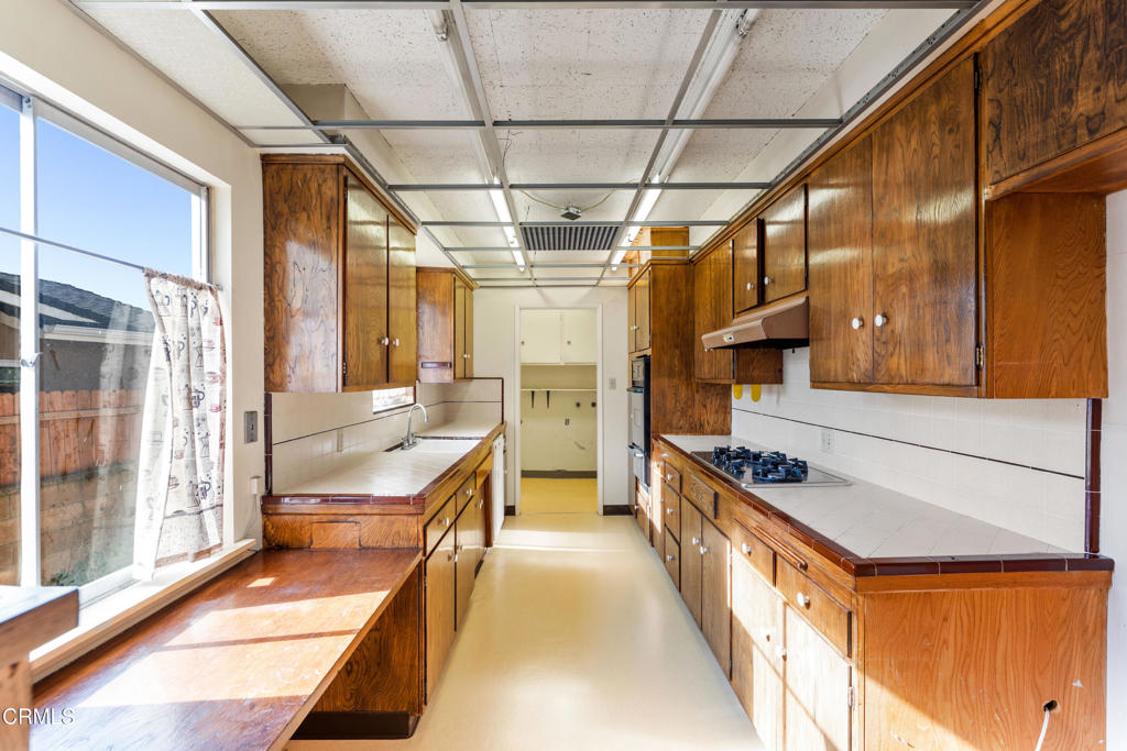 MLS #V1-33632 image #8