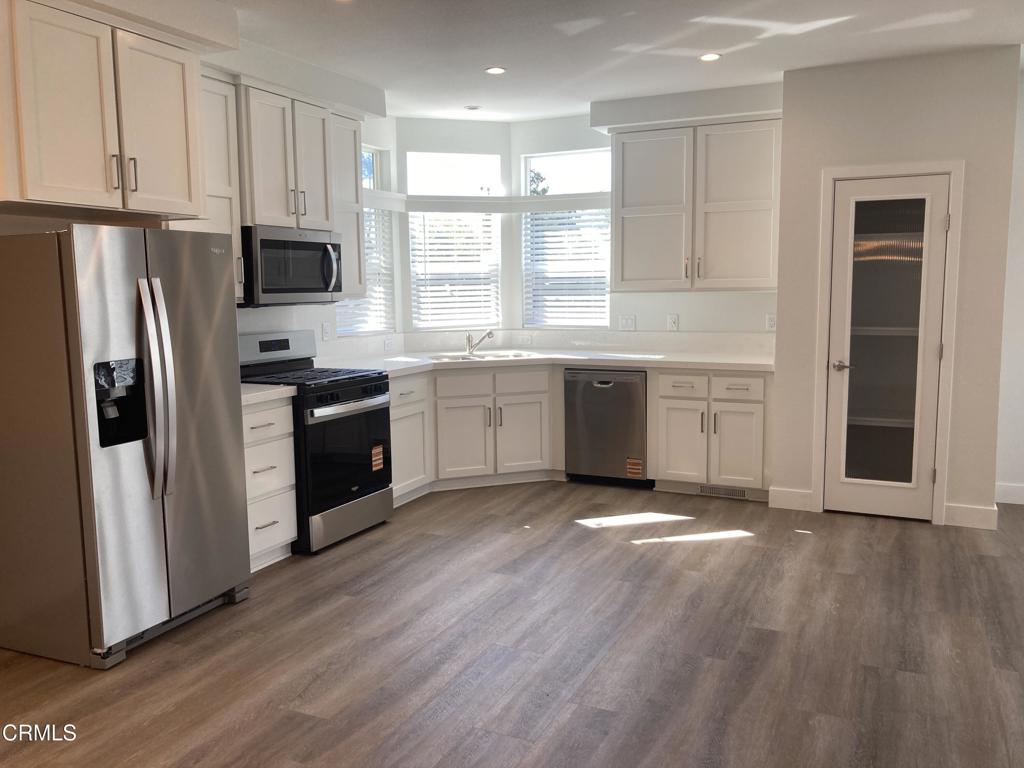 MLS #V1-33635 image #6