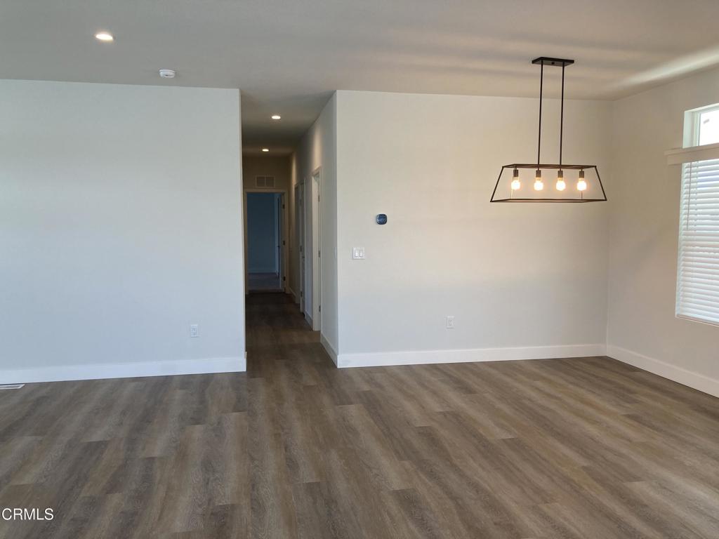 MLS #V1-33635 image #9