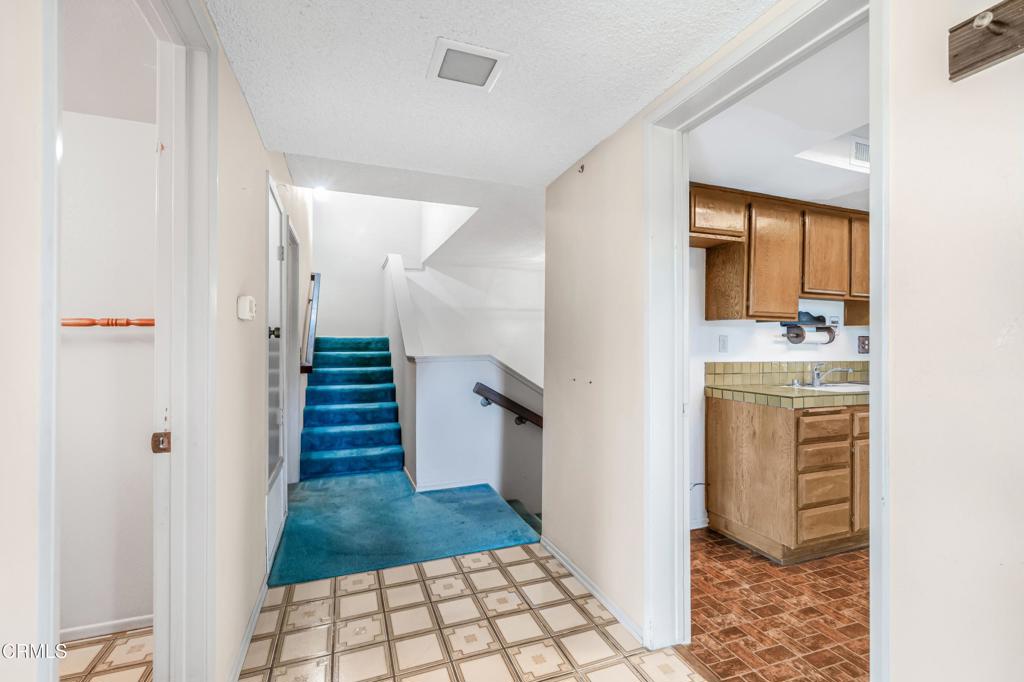 MLS #V1-33636 image #3