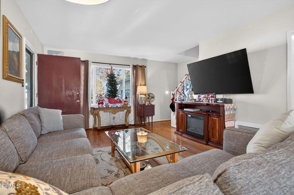 MLS #V1-33638 image #12